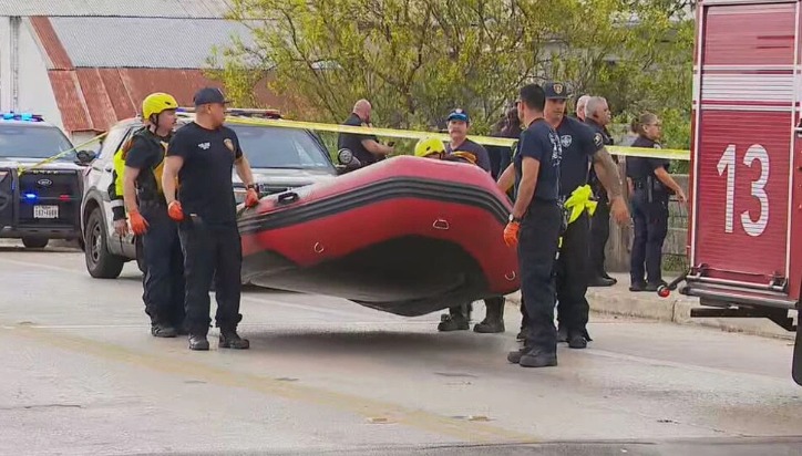 San Antonio River Death, Body Found – Man Recovered from Water Near East Mitchell Street in San Antonio, Texas